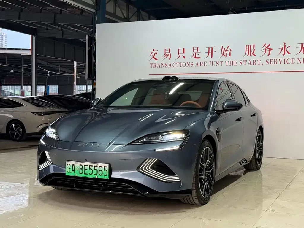 BYD Seal — фото 1