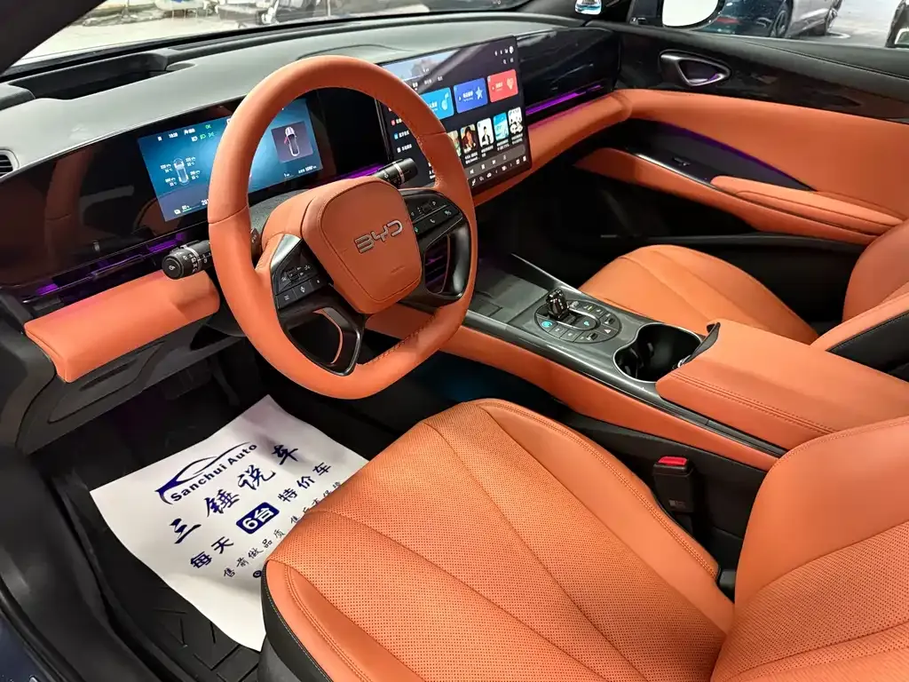 BYD Seal — фото 10