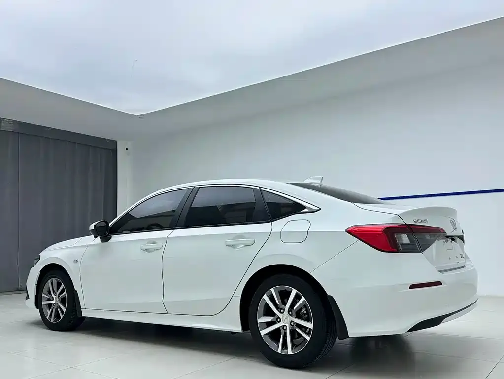 Honda Civic — фото 3
