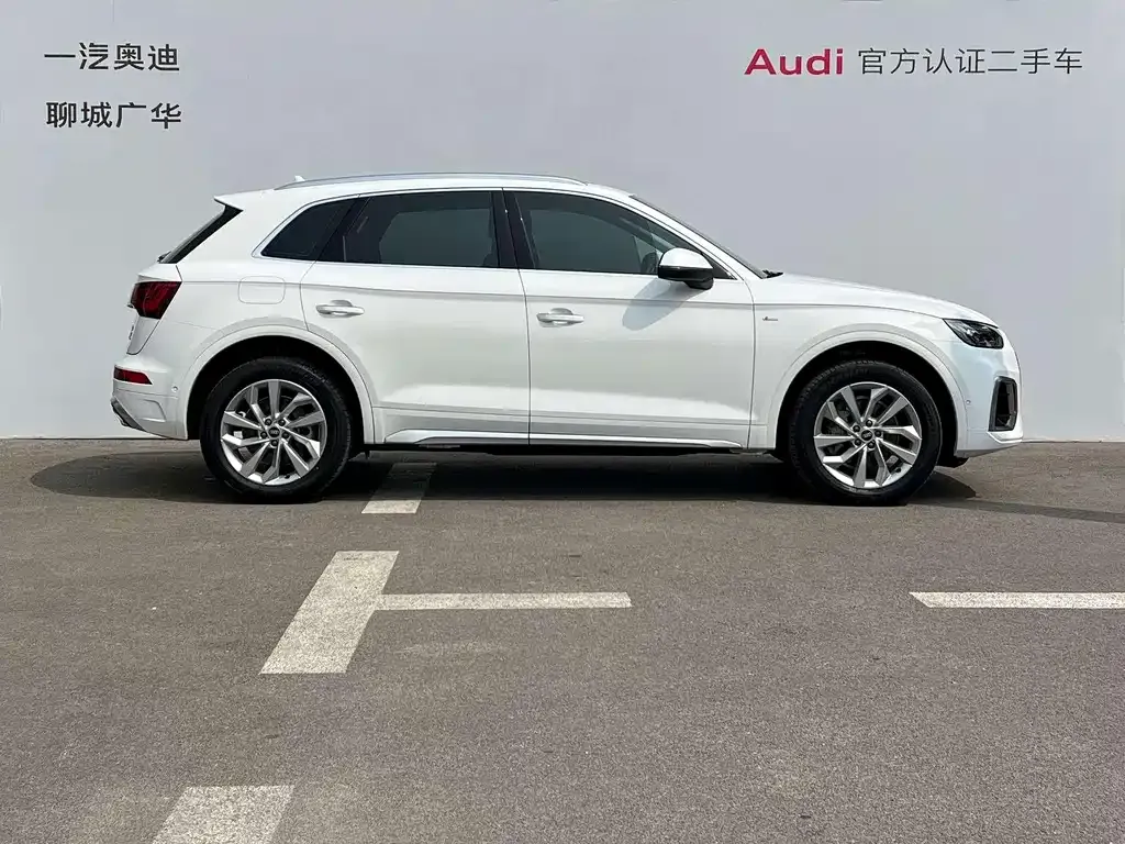 Audi Q5L — фото 3