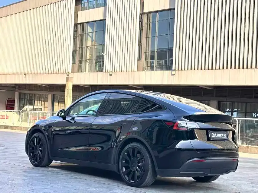 Tesla Model Y — фото 7