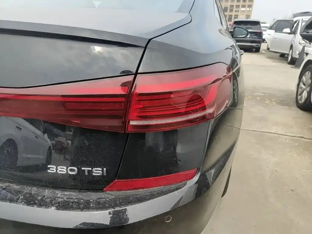 Volkswagen Passat — фото 5