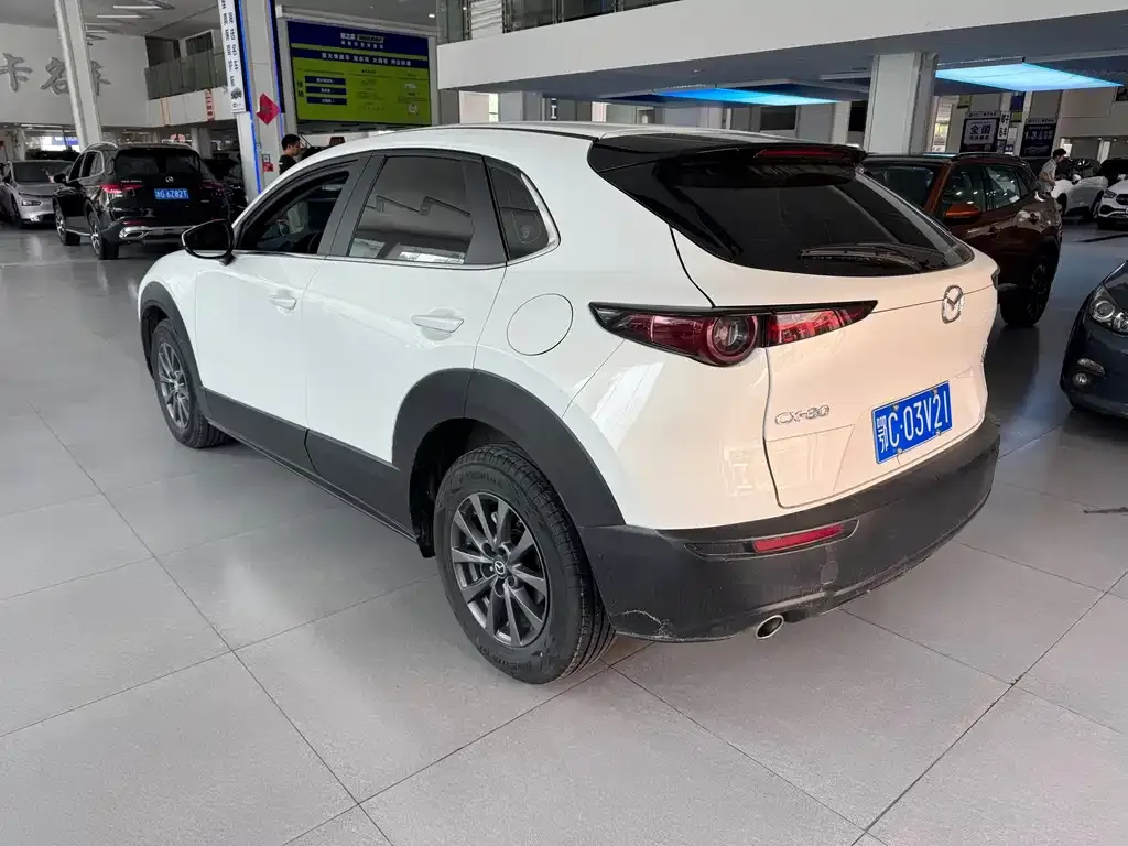 Mazda CX-30 — фото 2