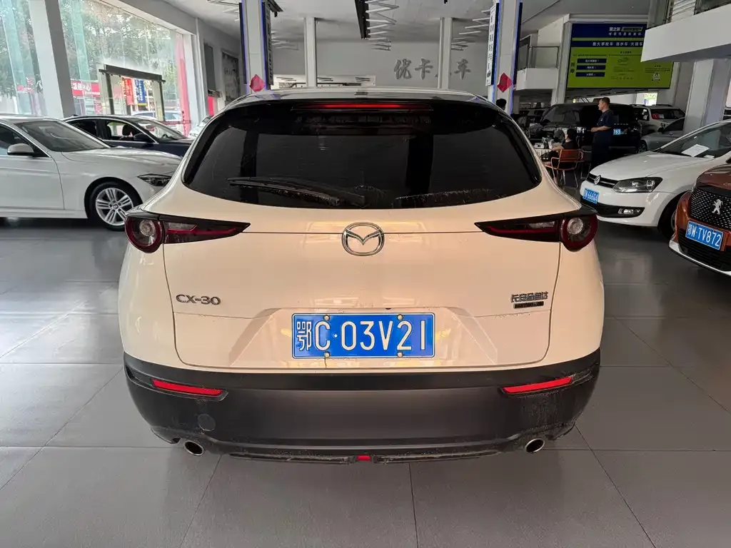 Mazda CX-30 — фото 7
