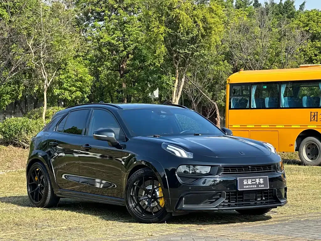 Lynk & Co 02 Hatchback — фото 9