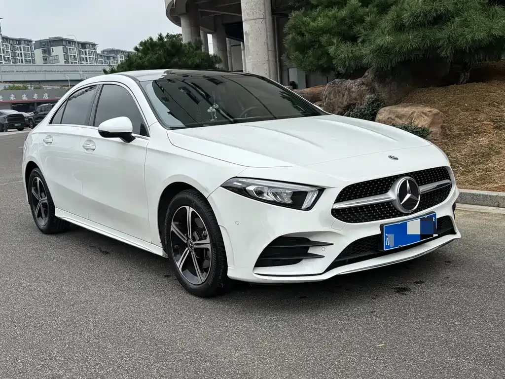 Mercedes-Benz A-Class — фото 10