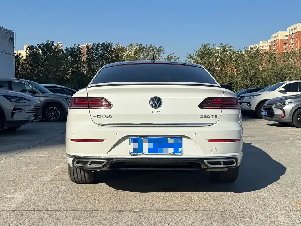Volkswagen CC — фото 8
