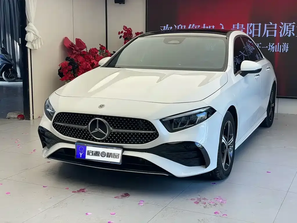 Mercedes-Benz A-Class — фото 1