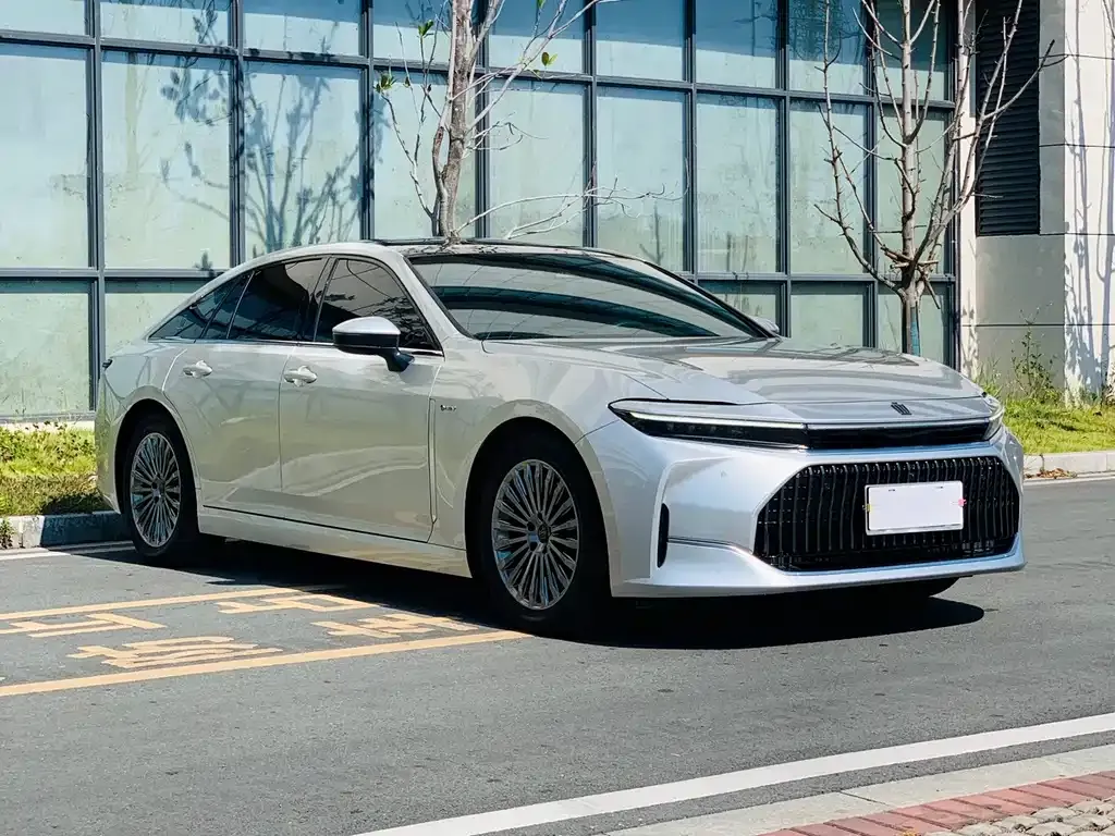 Toyota Crown (Import) — фото 9