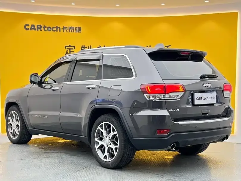 Jeep Grand Cherokee (Import) — фото 2