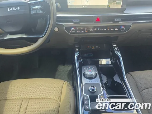 Kia Sorento — фото 7