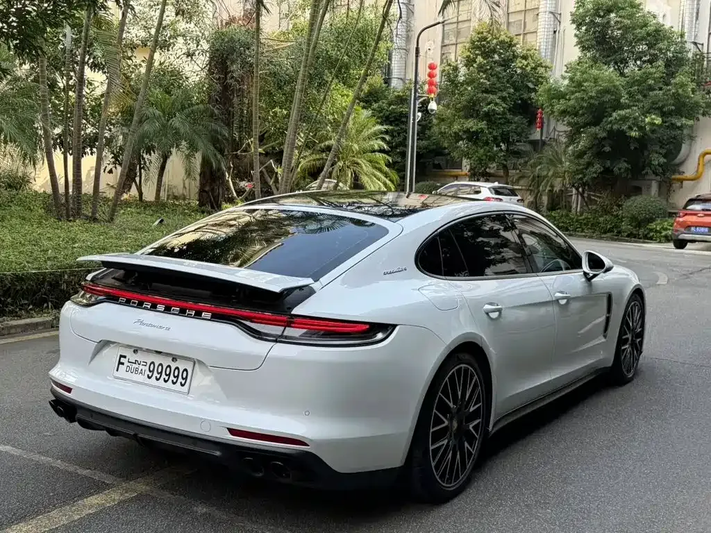 Porsche Panamera — фото 8