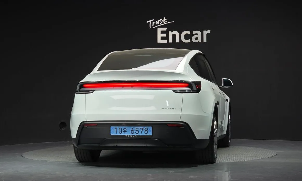 Tesla Model Y — фото 3