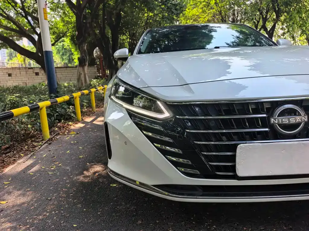 Nissan Teana — фото 4