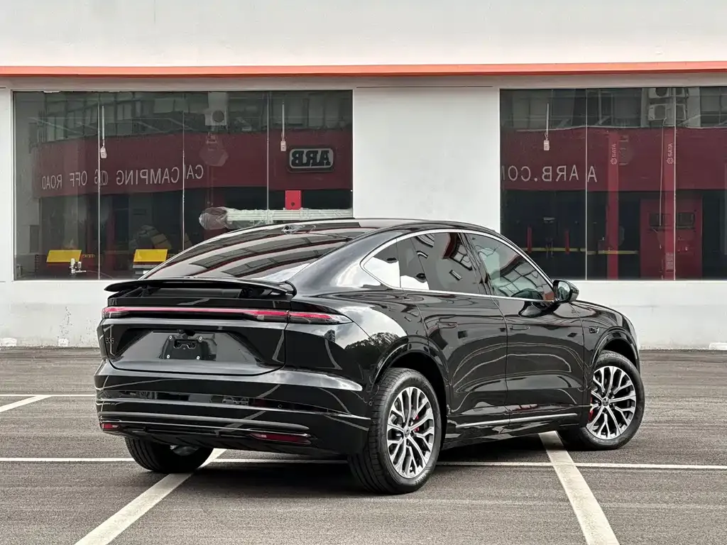 NIO EC6 — фото 10