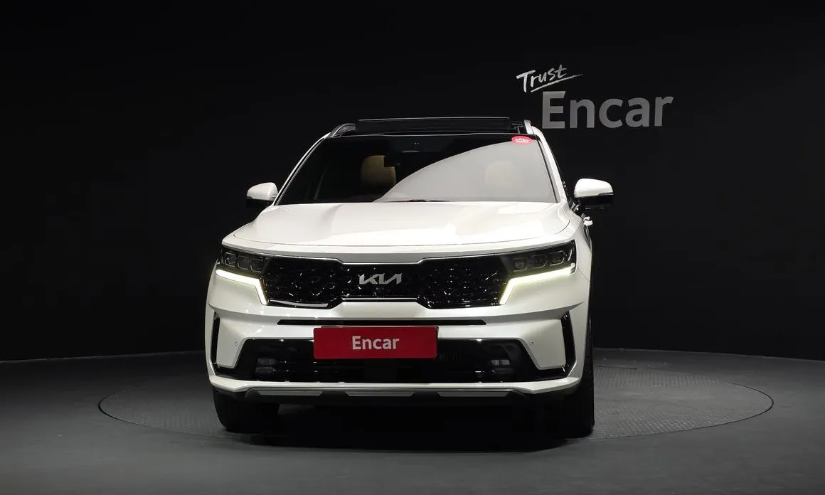 Kia Sorento — фото 6
