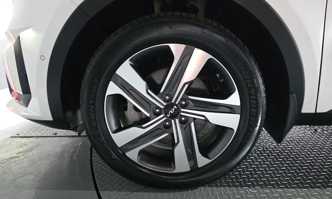 Kia Sorento — фото 8