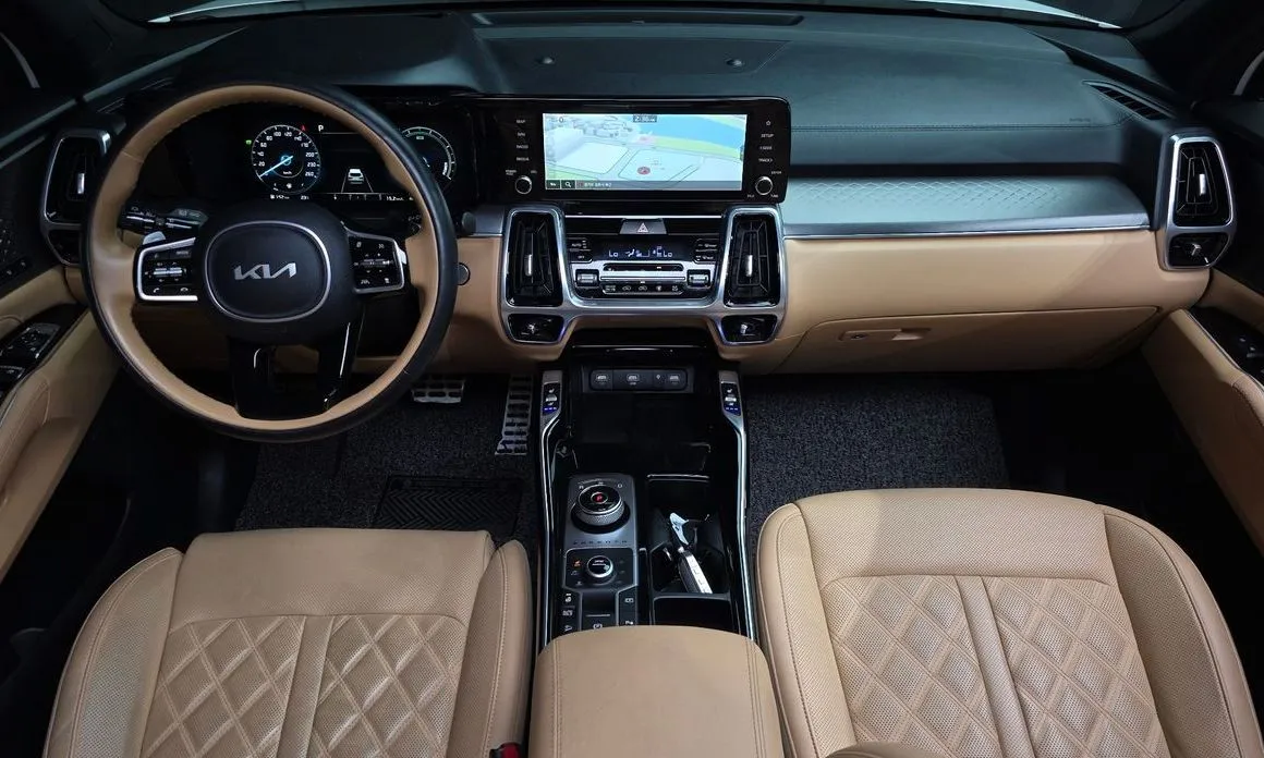 Kia Sorento — фото 7