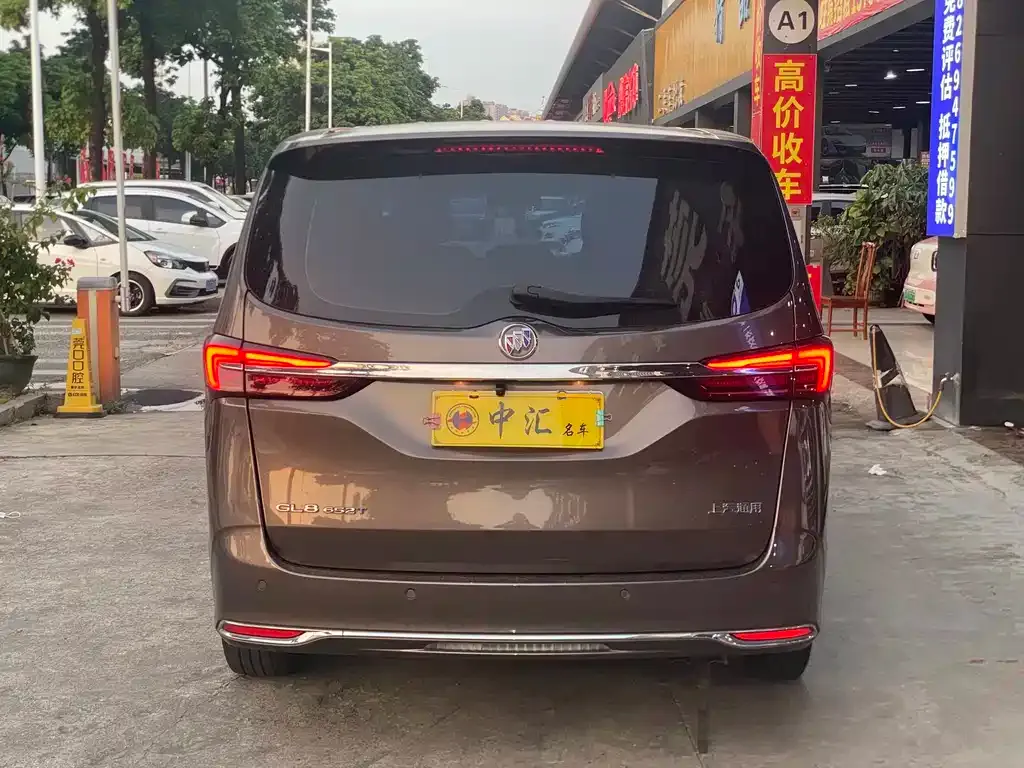Buick GL8 — фото 4