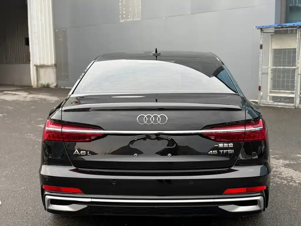 Audi A6L — фото 6