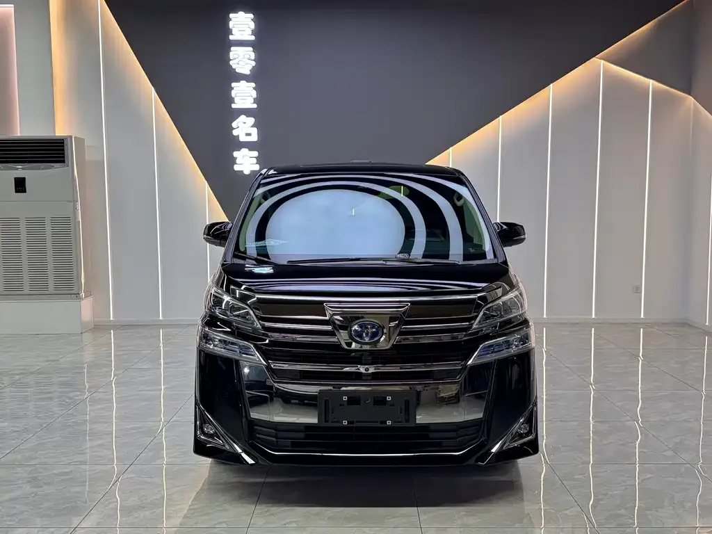 Toyota Vellfire — фото 3