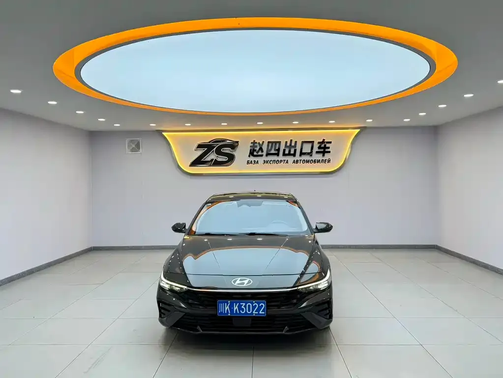 Hyundai Elantra — фото 3