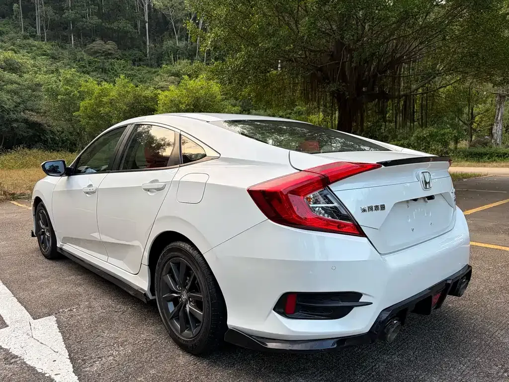 Honda Civic — фото 3