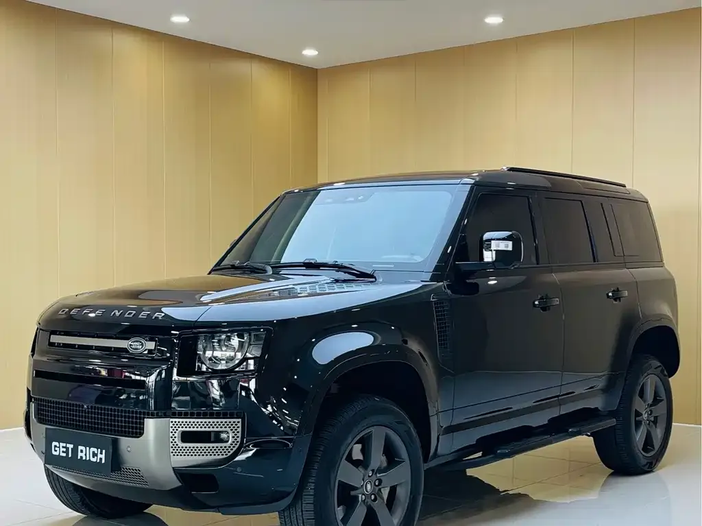 Land Rover Defender — фото 1