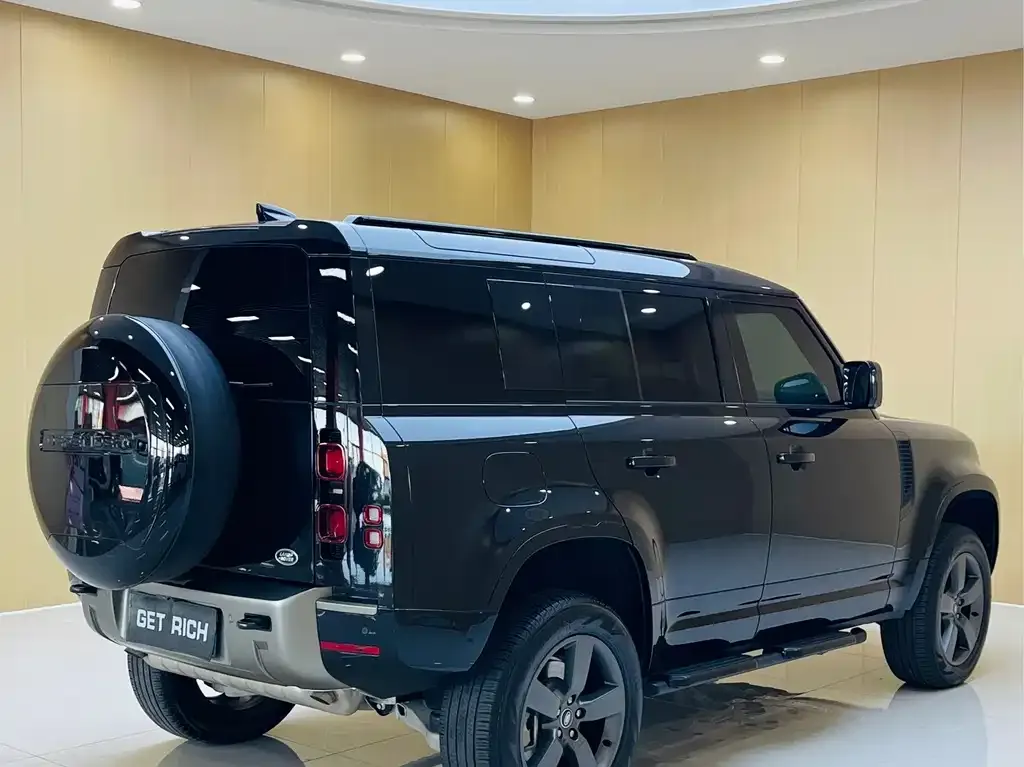 Land Rover Defender — фото 10