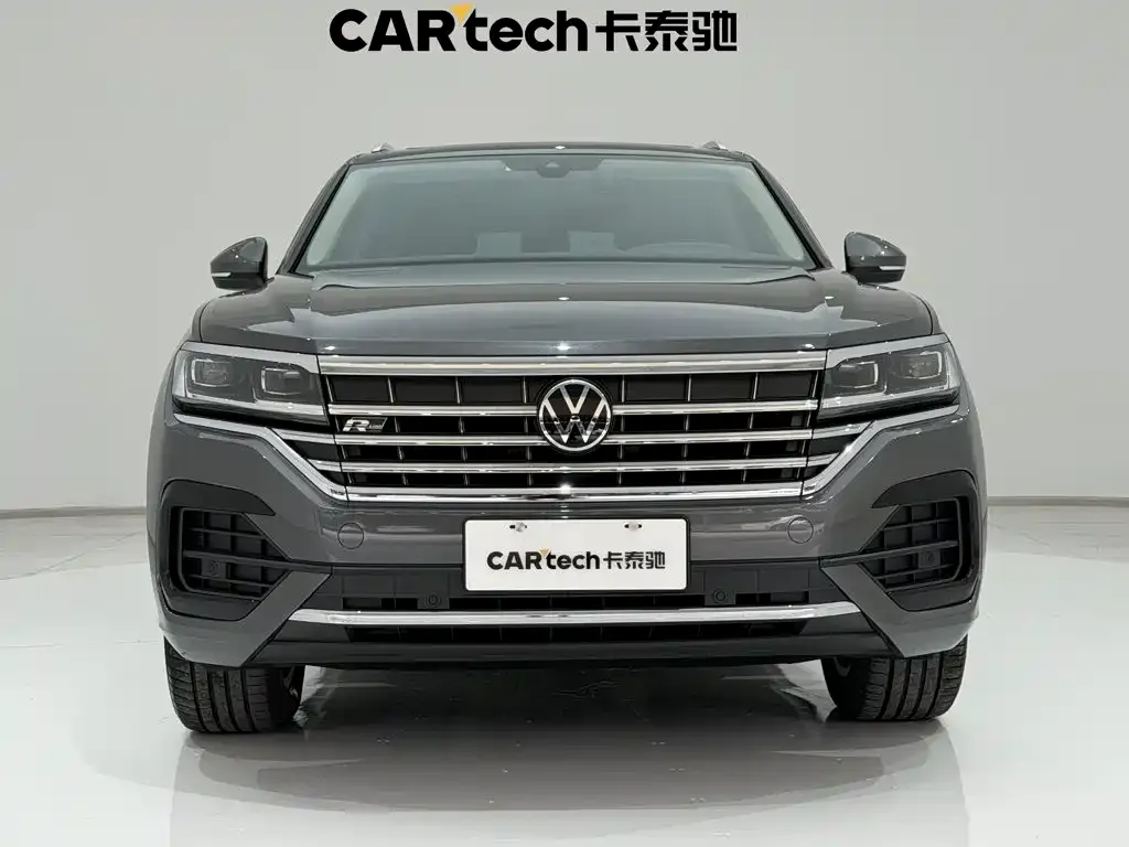 Volkswagen Touareg — фото 4