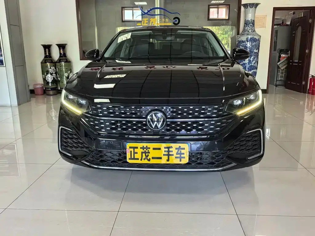 Volkswagen Passat — фото 9