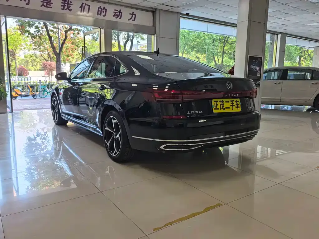 Volkswagen Passat — фото 4
