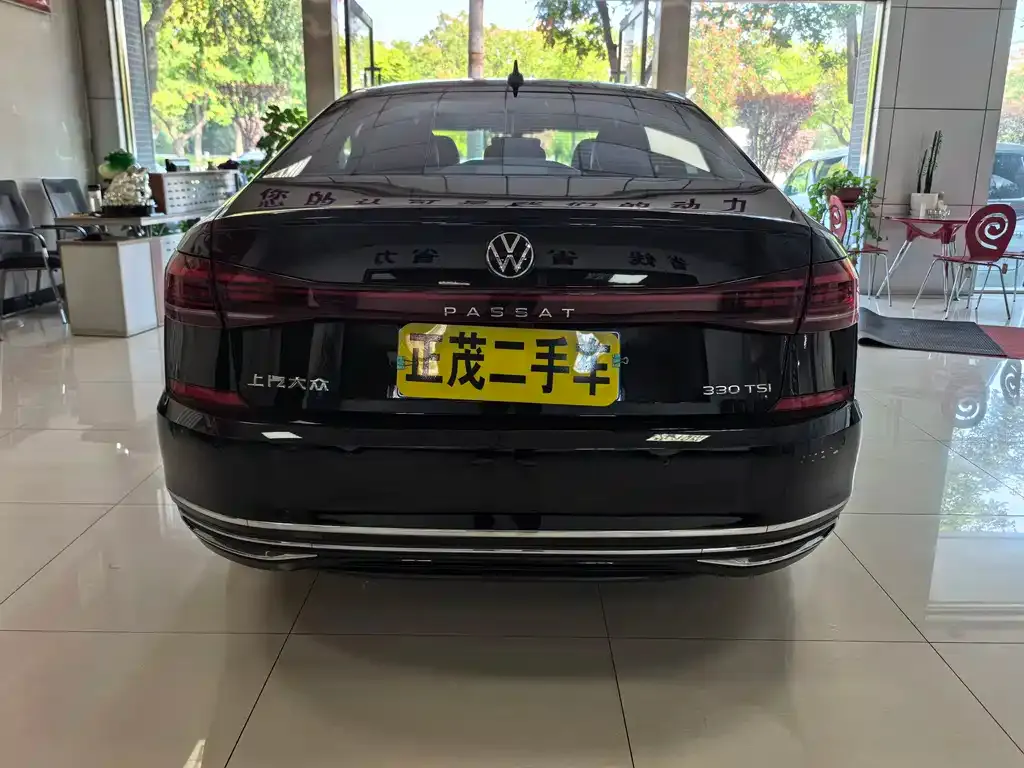 Volkswagen Passat — фото 6