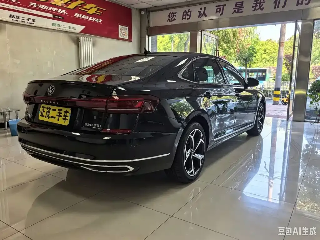 Volkswagen Passat — фото 7