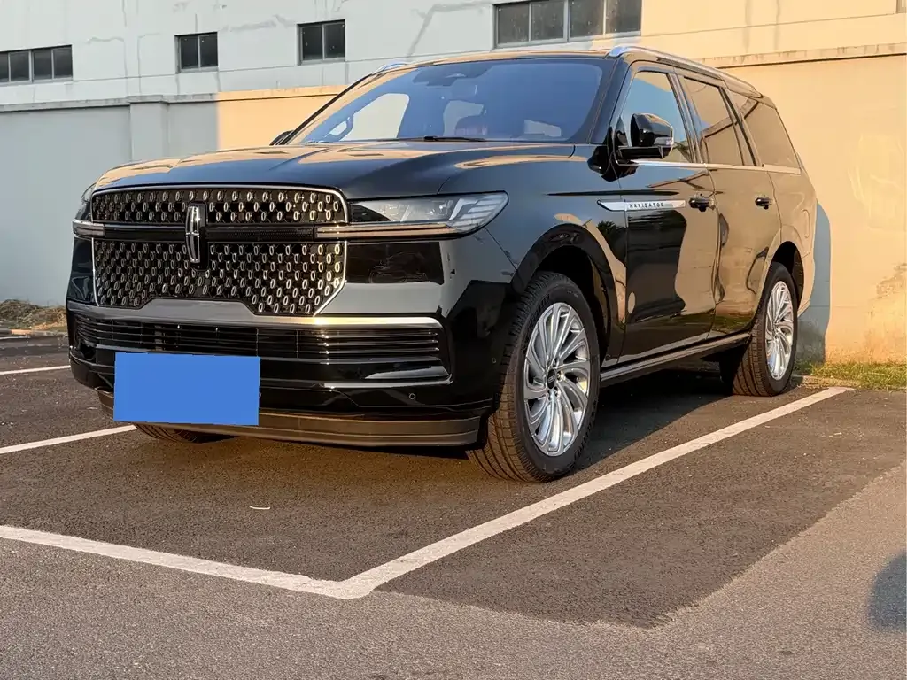 Lincoln Navigator — фото 1