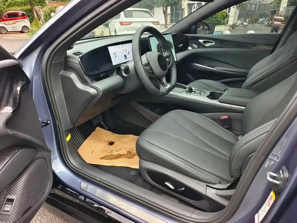 BYD Seal — фото 2