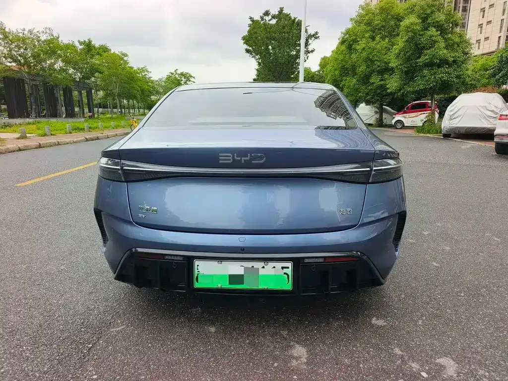BYD Seal — фото 4