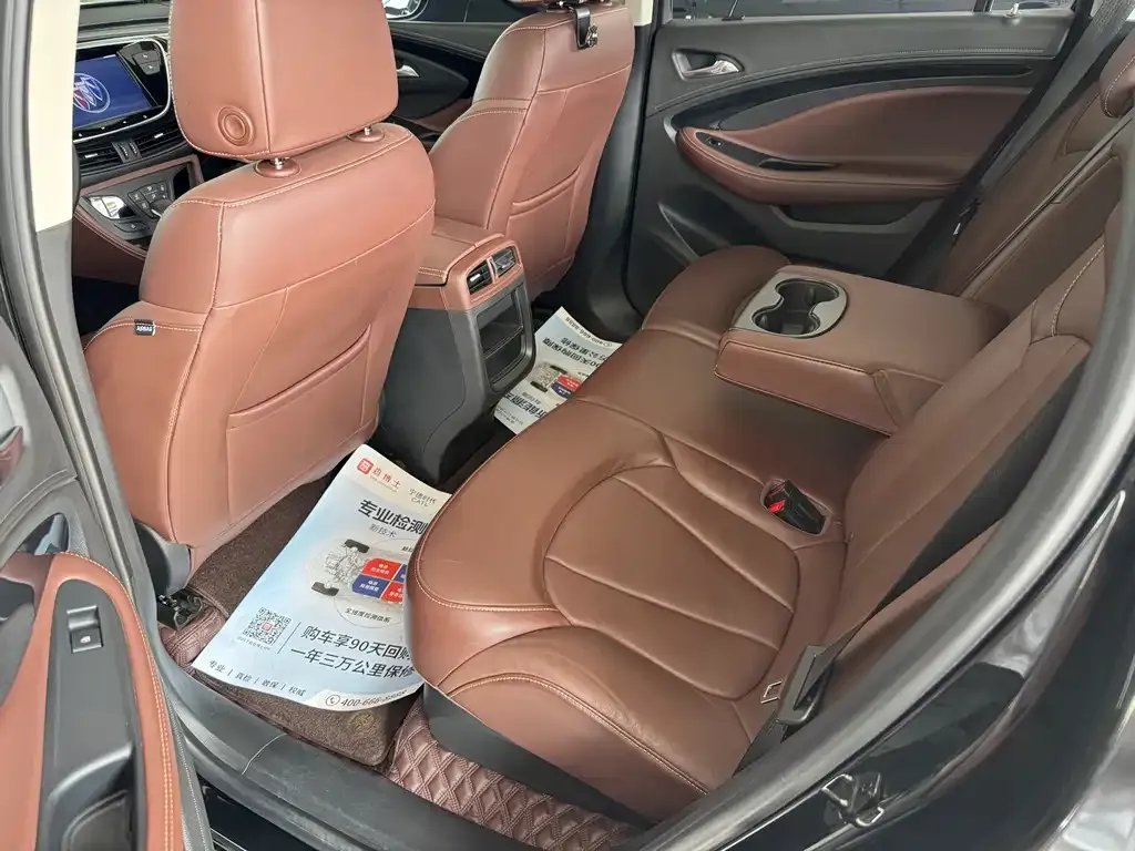 Buick Envision Plus — фото 2