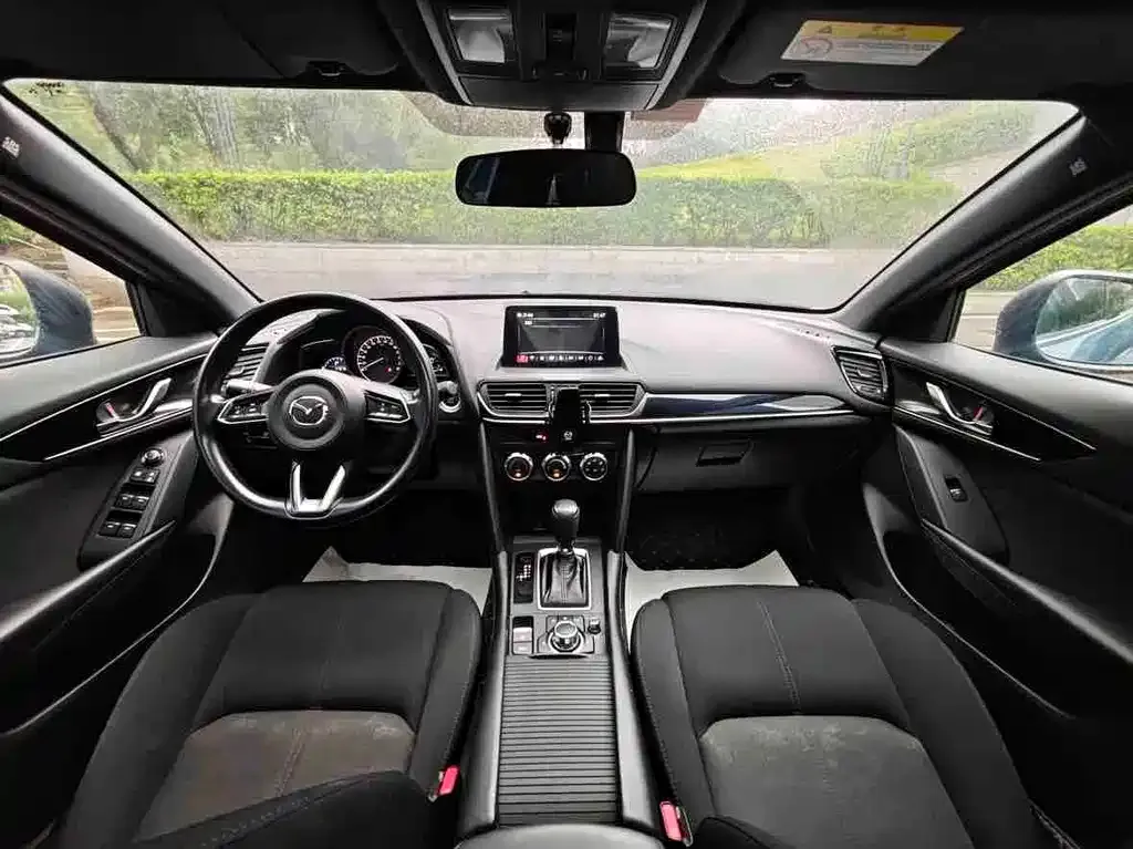 Mazda CX-4 — фото 10
