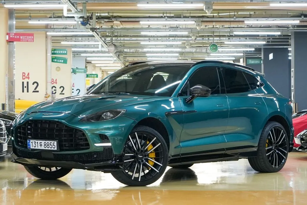 Aston Martin DBX — фото 2