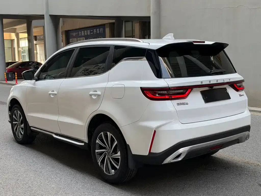 Geely Vision X6 — фото 7