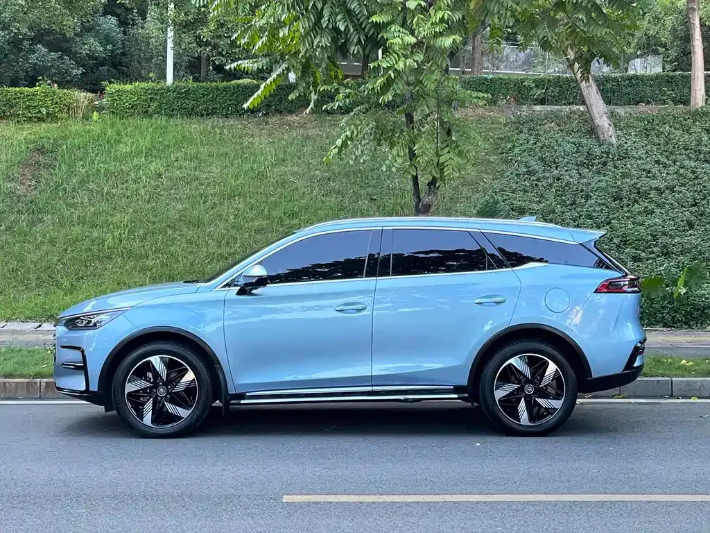 BYD Tang New Energy — фото 3