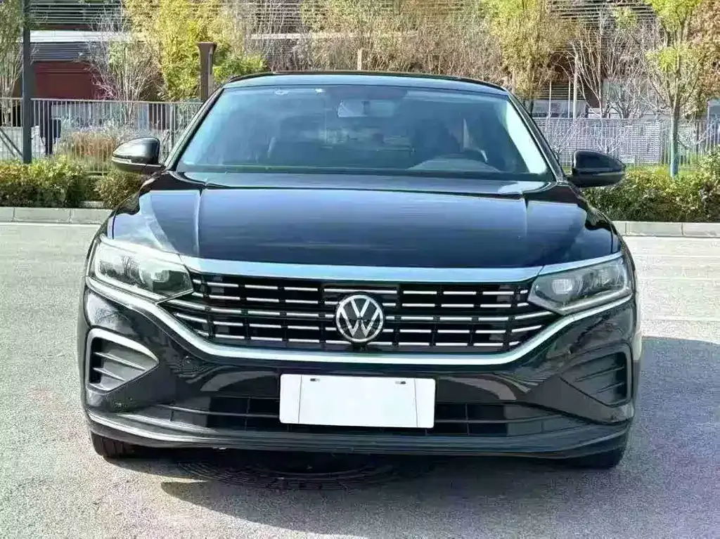 Volkswagen Passat — фото 8