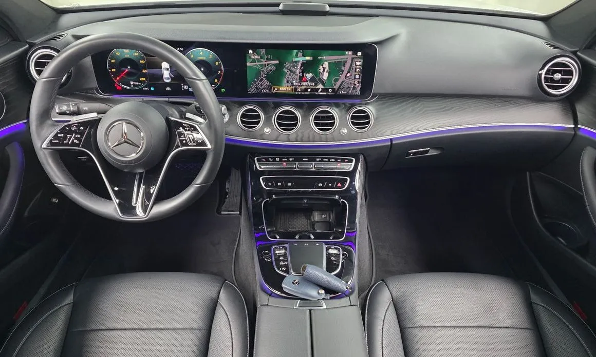 Mercedes-Benz E-Class — фото 10