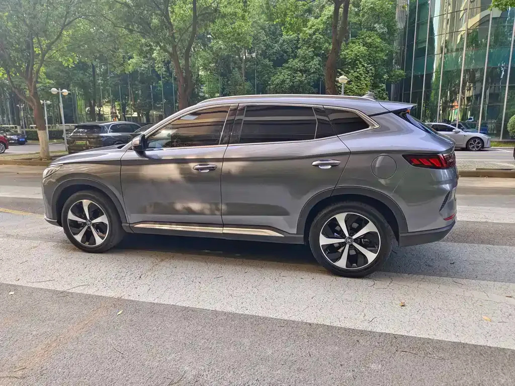 BYD PLUS New Energy — фото 8