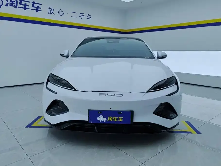 BYD Seal — фото 2