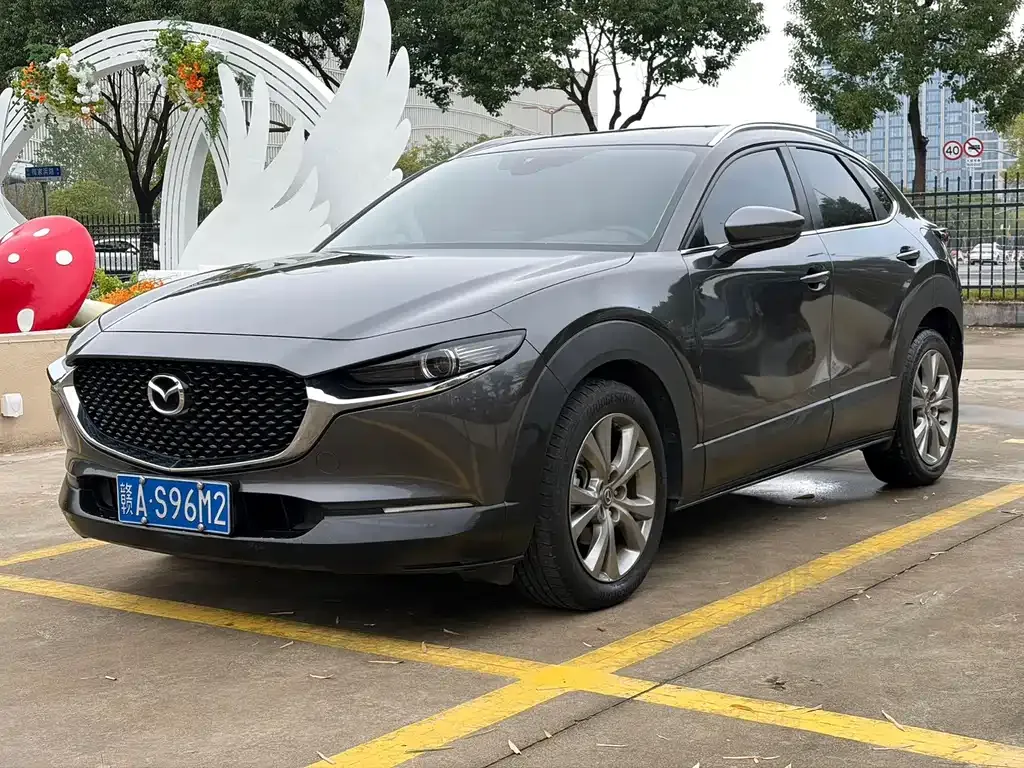 Mazda CX-30 — фото 1