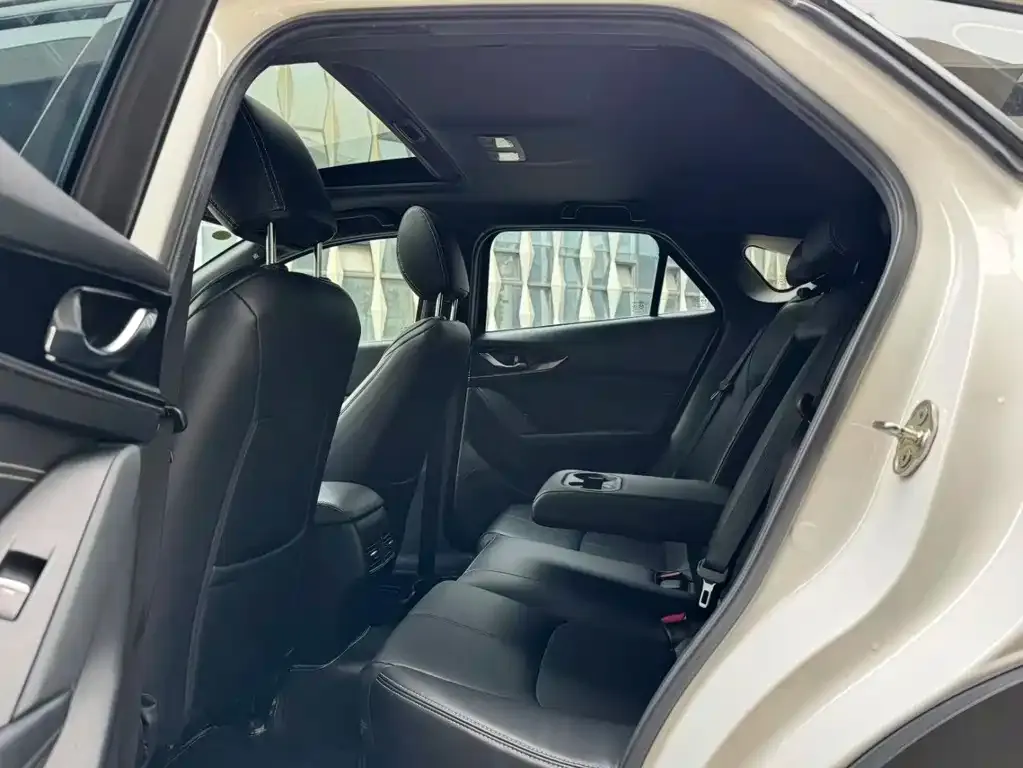 Mazda CX-4 — фото 2
