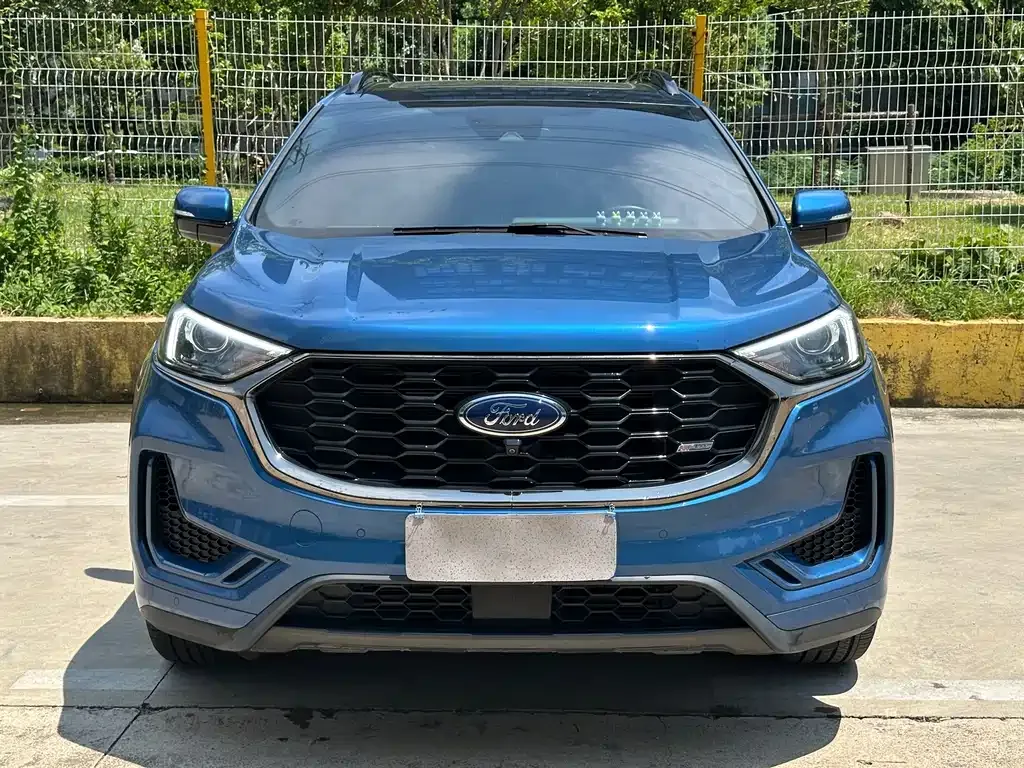 Ford Edge — фото 7