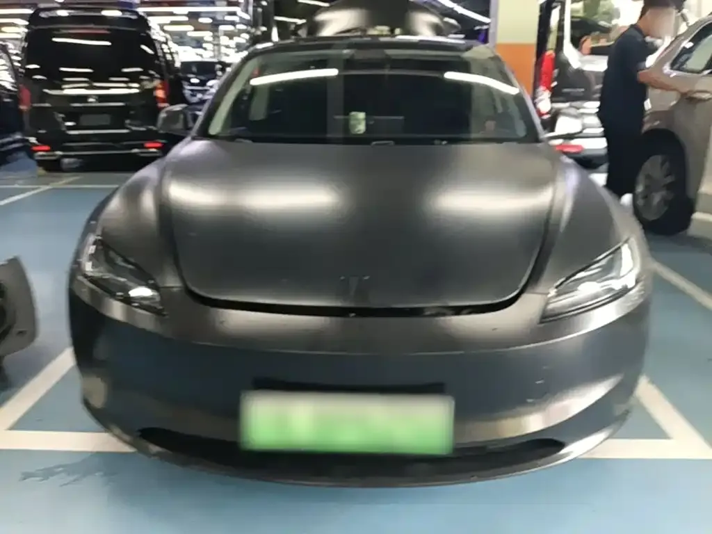 Tesla Model 3 — фото 6
